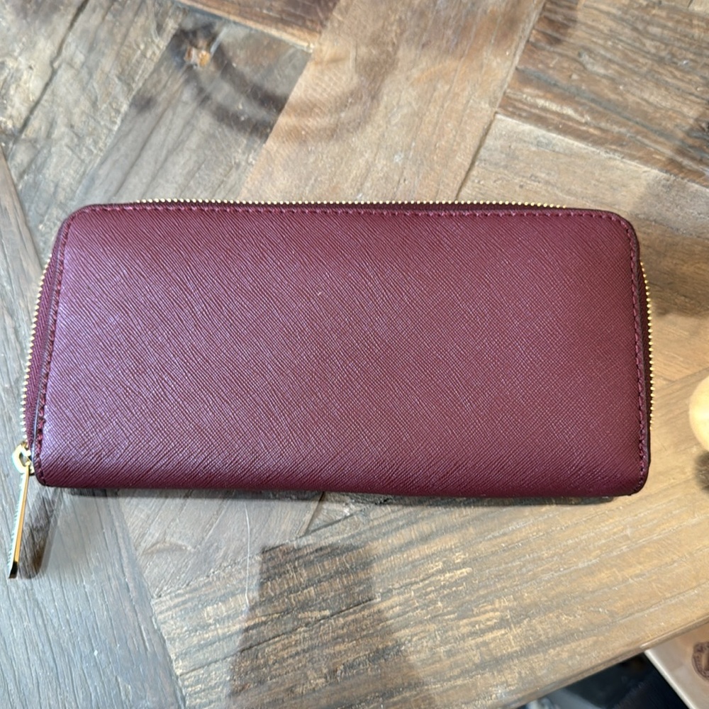 Michael Kors Leather Wallet - Merlot and Gold Hardware - Picture 4 of 6